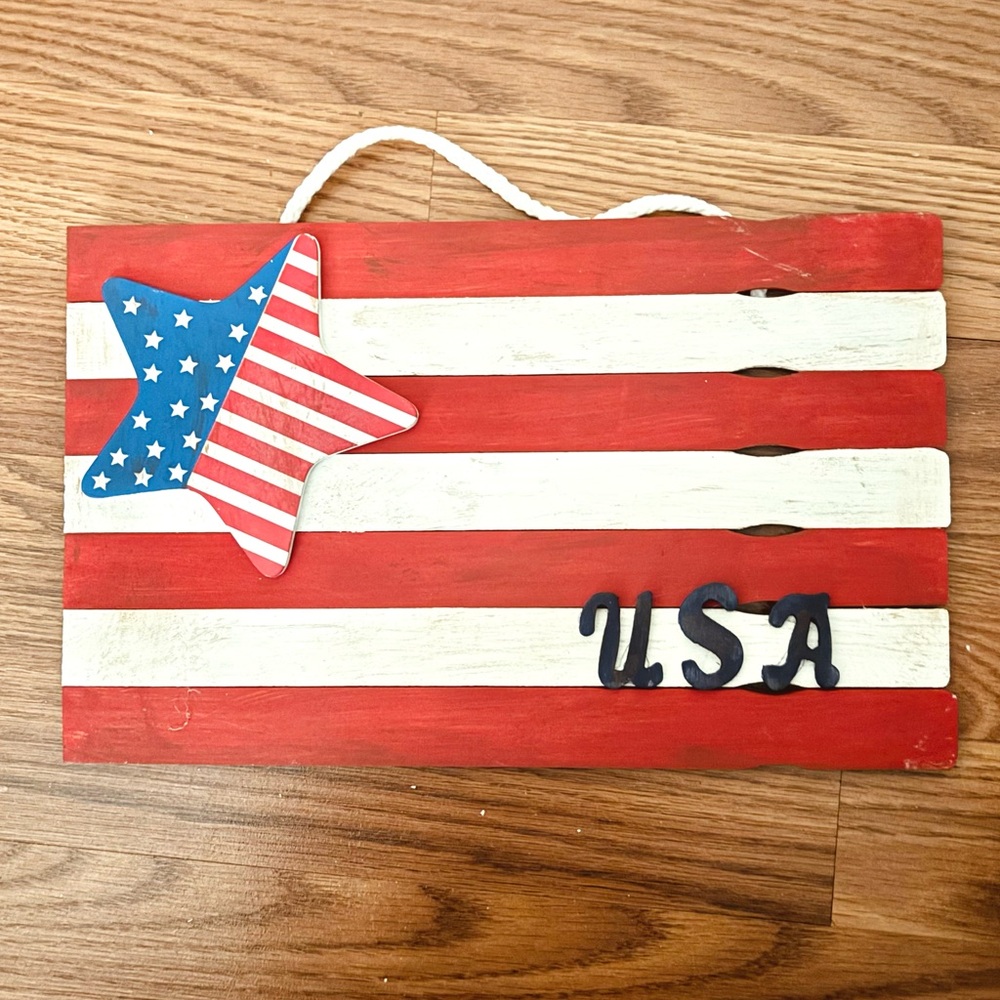 💥 Rustic Wooden American Flag USA Wall Art